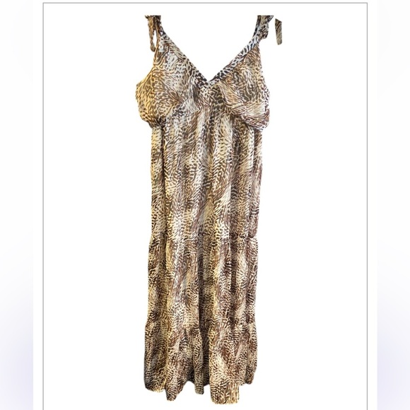 EXPRESS Woman’s Animal Print Maxi Dress Size Large - Picture 3 of 10
